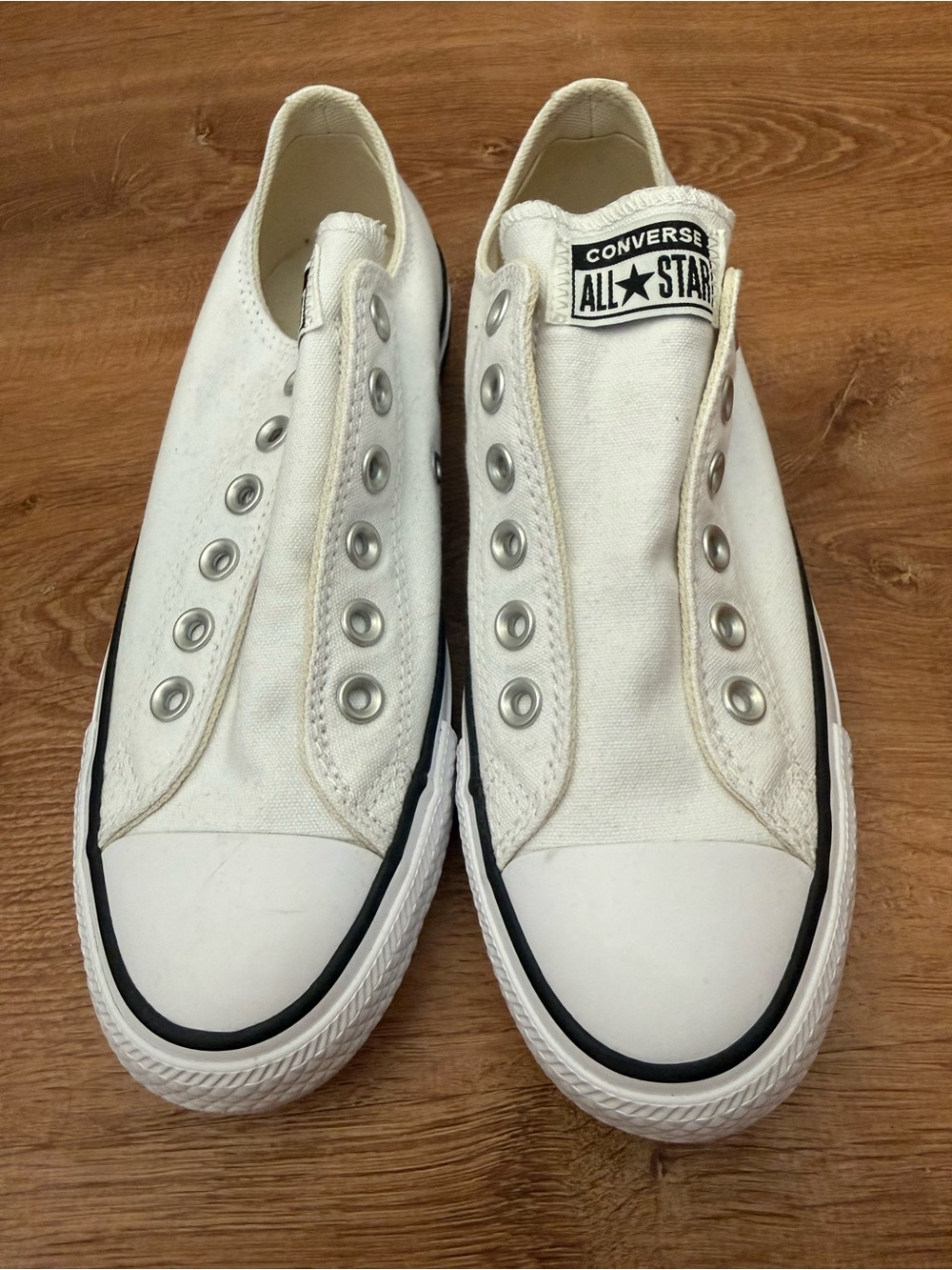 Converse White Slip-On Low Top Canvas Sneakers laceless 7.5